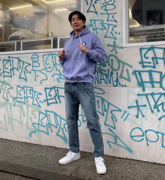 (L-5XL)<BR>펭퀸 带帽T恤