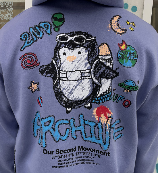 (L-5XL)<BR>펭퀸 带帽T恤