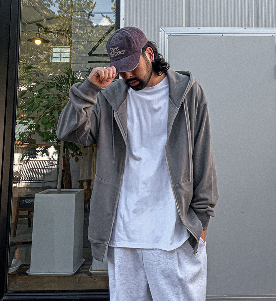 (XL-5XL)<br>마사야 颜料 带帽拉链