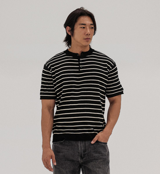 토마이 条纹 亨利颈 短袖针织品