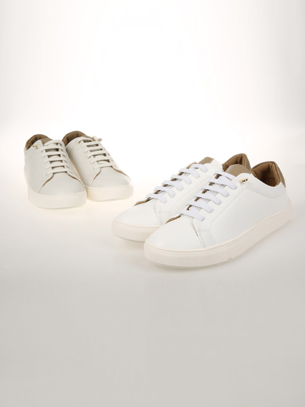 발로토 胶底帆布鞋