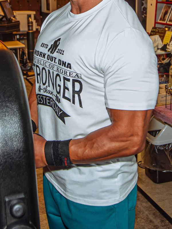 (L-4XL)<br>스트롱거 短袖T恤<br><font color="#072c81"><B>[ W.DNA ]</B></font>