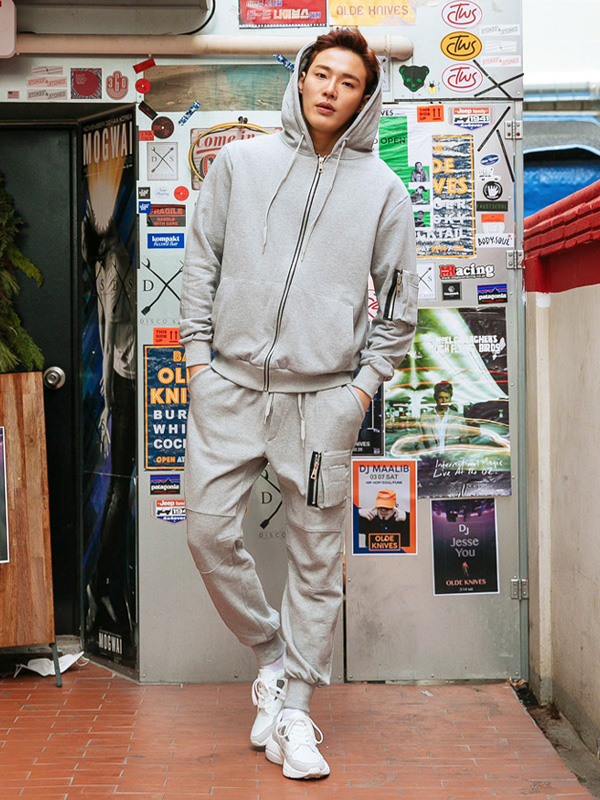 (M-4XL)<BR>누구나 带帽拉链