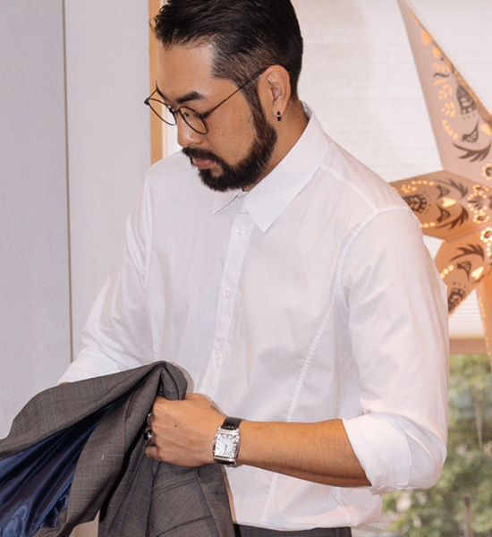 (M-6XL)<br>사랑받는 修身 弹力 衬衫 <br><font color="#098a09"><B>选择长度 (基础,长款+8cm)</B></font>