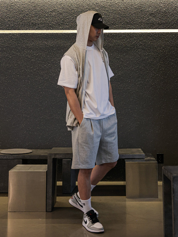 (XL-5XL)<BR>로마노바 带帽马甲