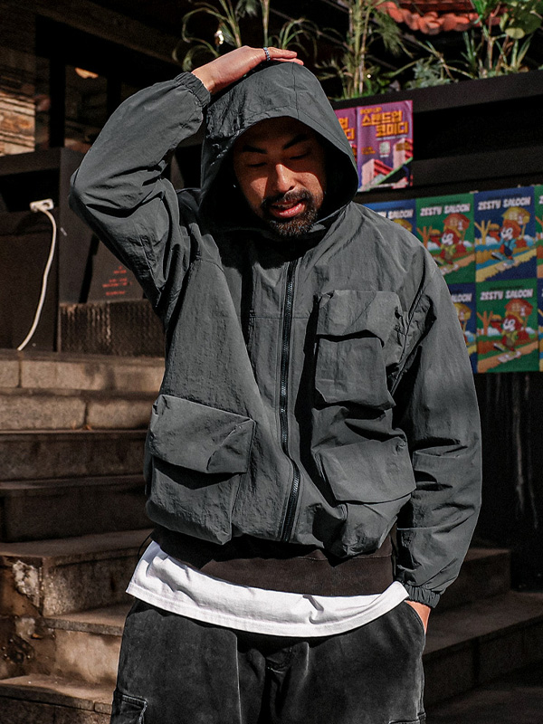 부코비 带帽外套