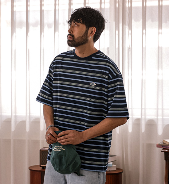 (L-5XL)<BR>바츠카시 条纹 短袖T恤