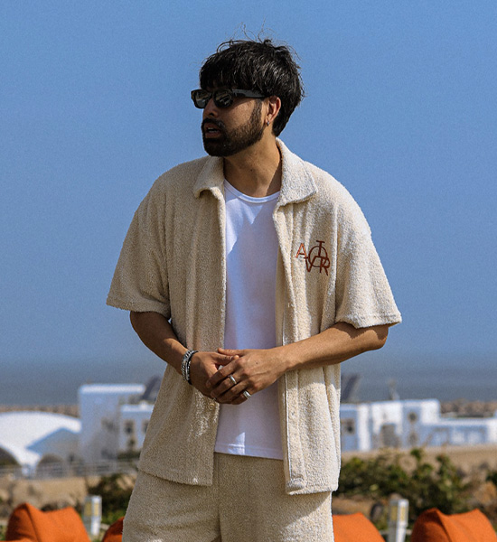 바르카우 타올지 短袖衬衫