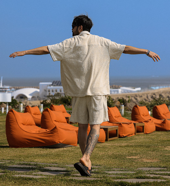 바르카우 타올지 短袖衬衫