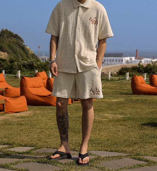 바르카우 타올지 短袖衬衫