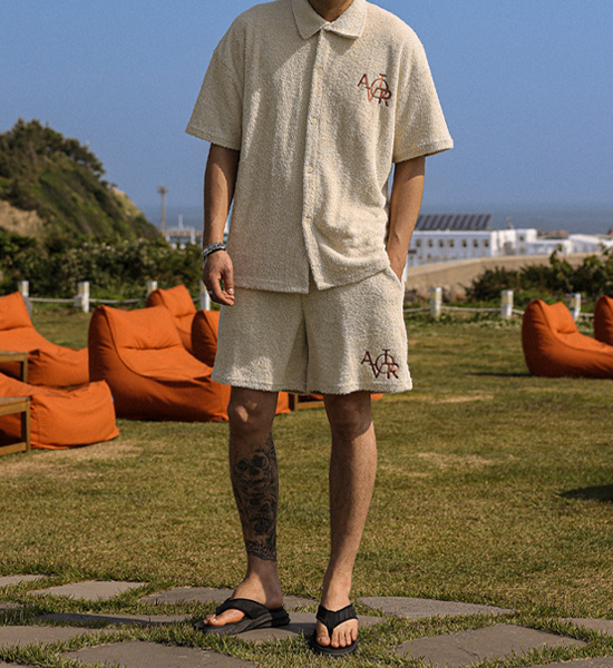 바르카우 타올지 短袖衬衫+로히야 타올지 松紧带短裤