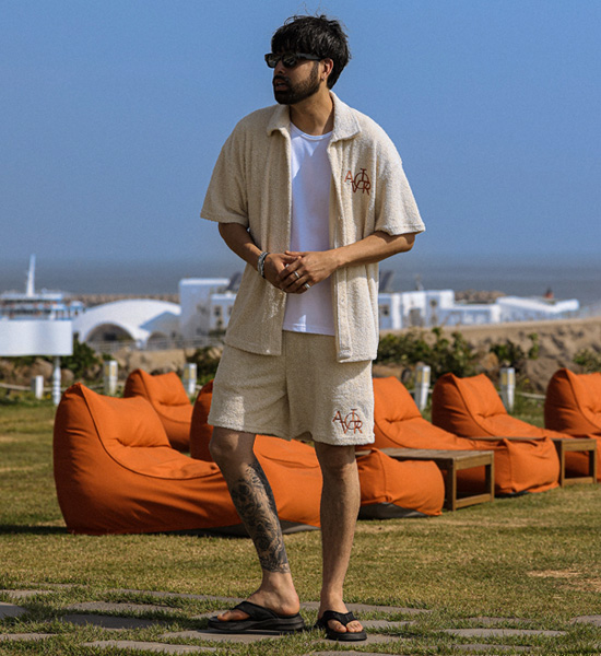 바르카우 타올지 短袖衬衫+로히야 타올지 松紧带短裤