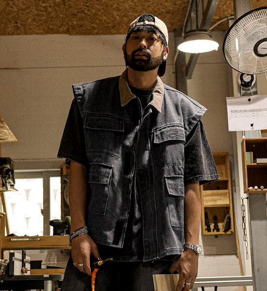 (XL-4XL)<br>페르니크 领 牛仔马甲 618