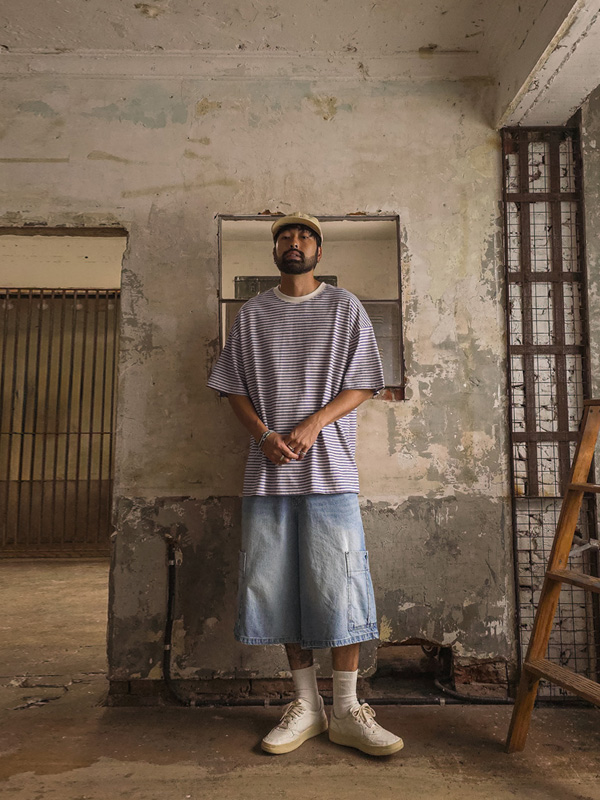 (XL-4XL)<br>슈베린 条纹 短袖T恤