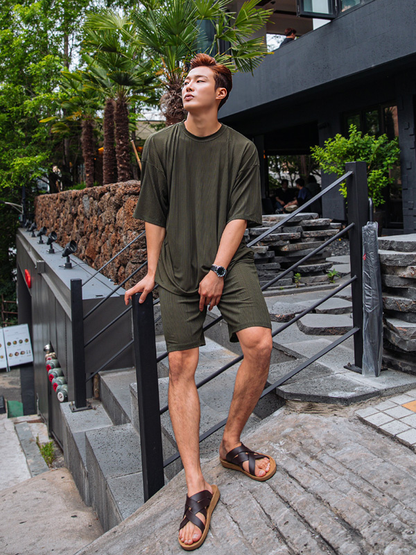 (L-5XL)<BR>베이드 百褶 短袖T恤+리스터 百褶 松紧带短裤