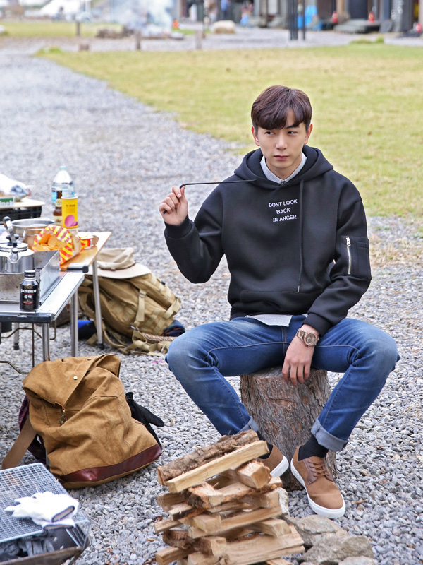 (M~5XL)<br>실감이 안나 带帽T恤 <br><font color="#098a09"><B>选择长度 (基础,长款+6cm)</B></font>