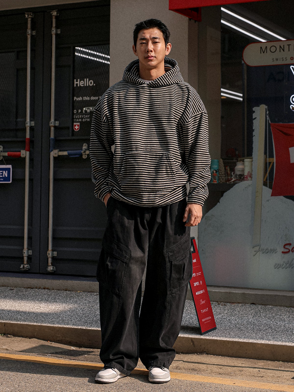 마르키야 条纹 带帽T恤