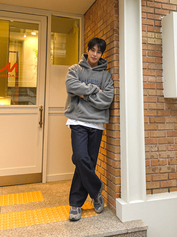 라이가즈 绒毛 带帽T恤