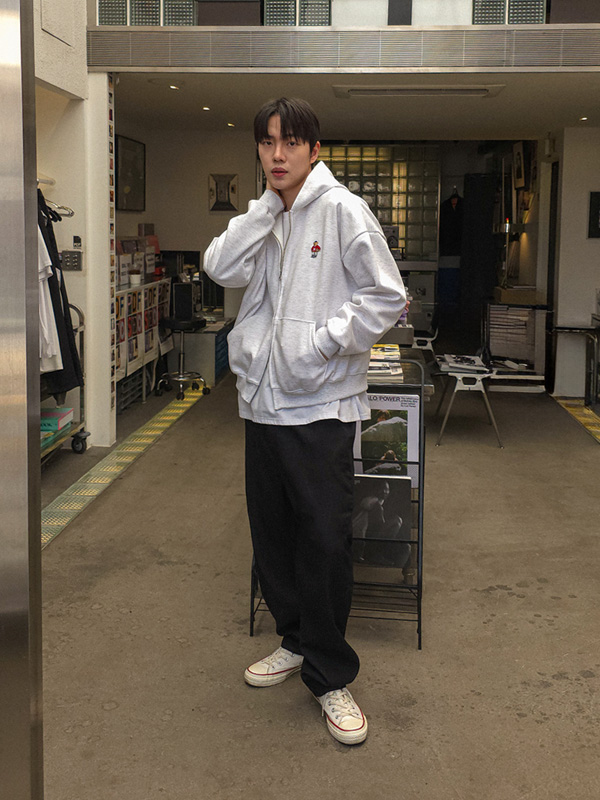 (30-40)<br>산다칸 修身 后松紧带 牛仔裤