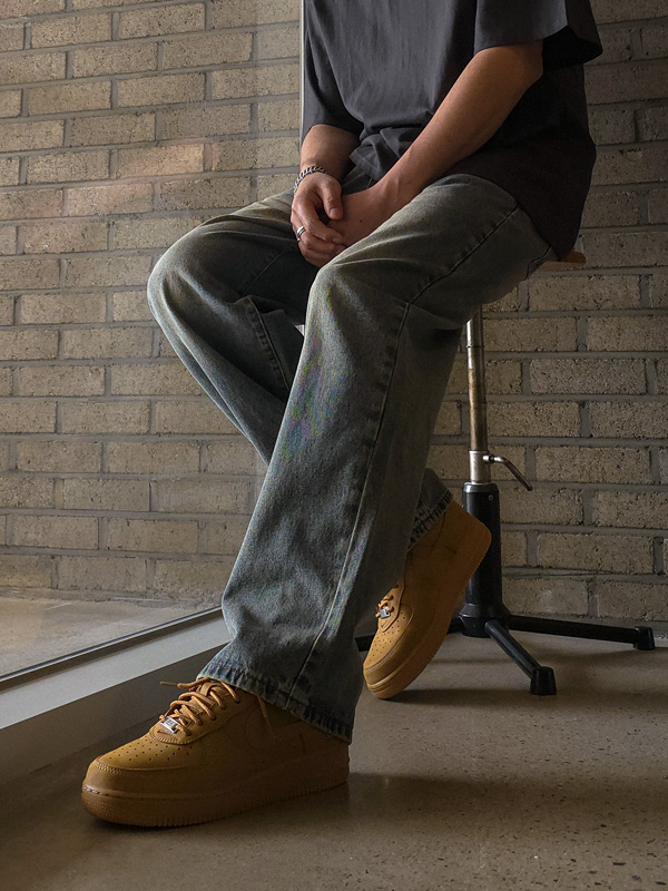 (30-46)<br>카우샴 半宽配合 牛仔裤 698