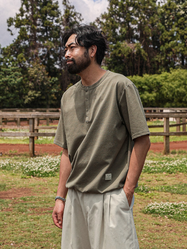 (M-6XL)<br>톰마시 넣은척 亨利颈 분또반팔티 T077
